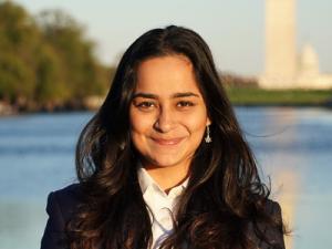 Headshot of Zenisha Arora