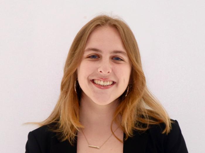 Headshot of Sophie Holtzman